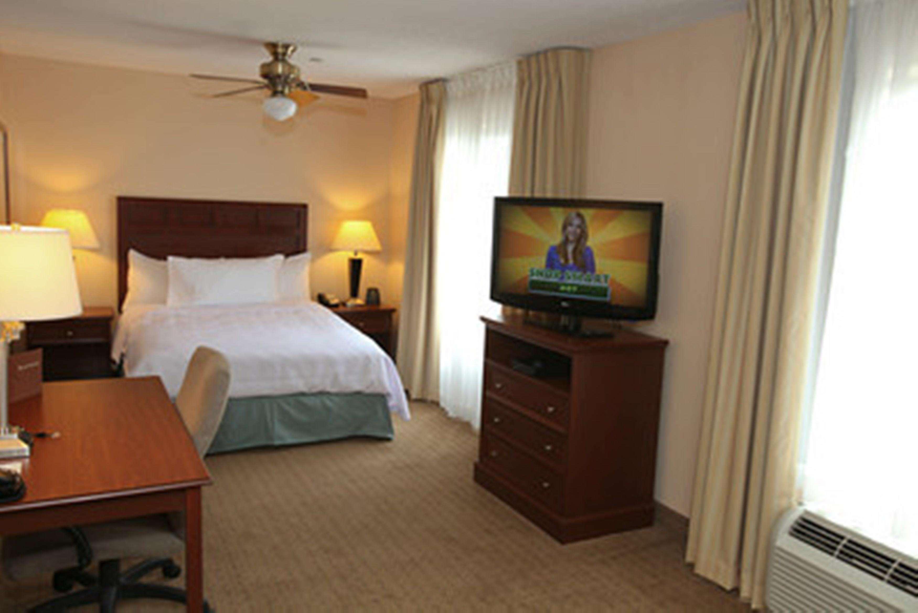 Homewood Suites By Hilton Orland Park Esterno foto